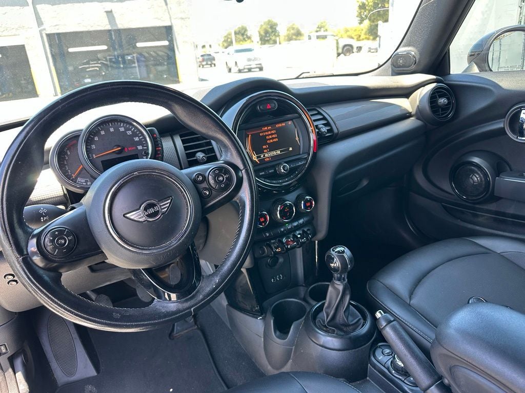 2017 MINI Cooper Base