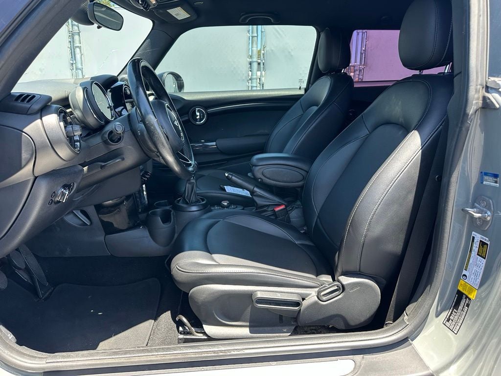 2017 MINI Cooper Base