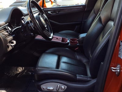 2022 Porsche Macan Base