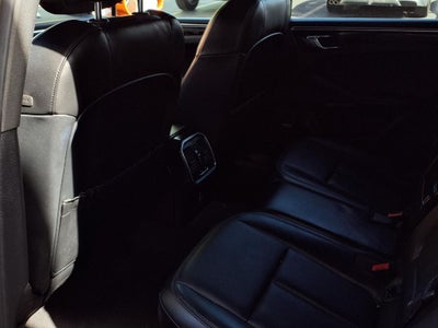 2022 Porsche Macan Base