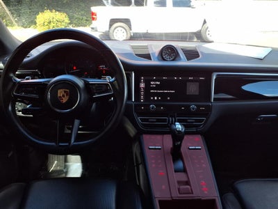 2022 Porsche Macan Base