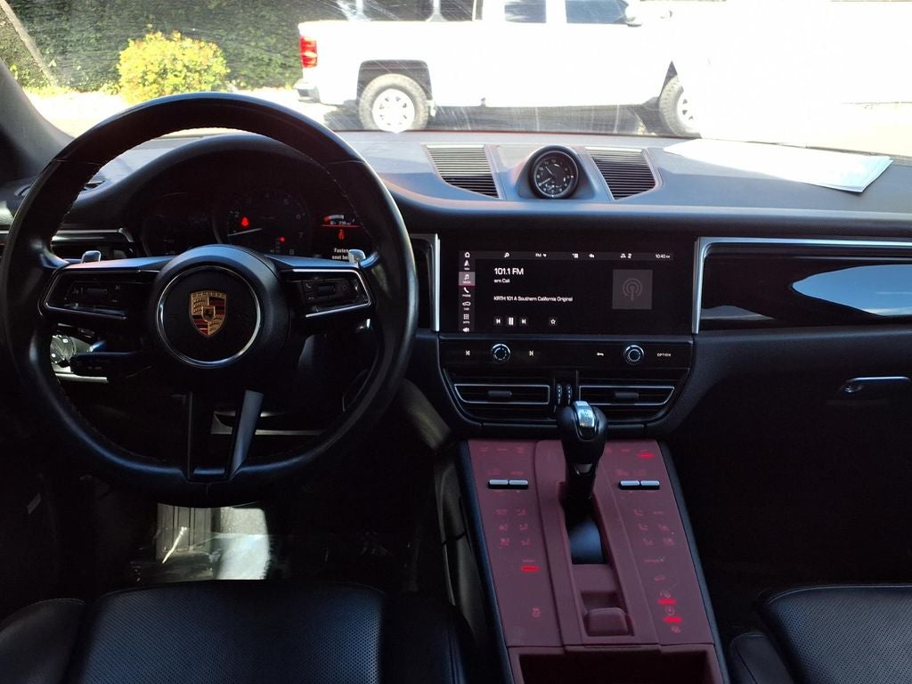 2022 Porsche Macan Base