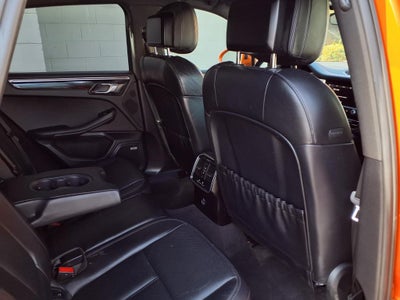 2022 Porsche Macan Base