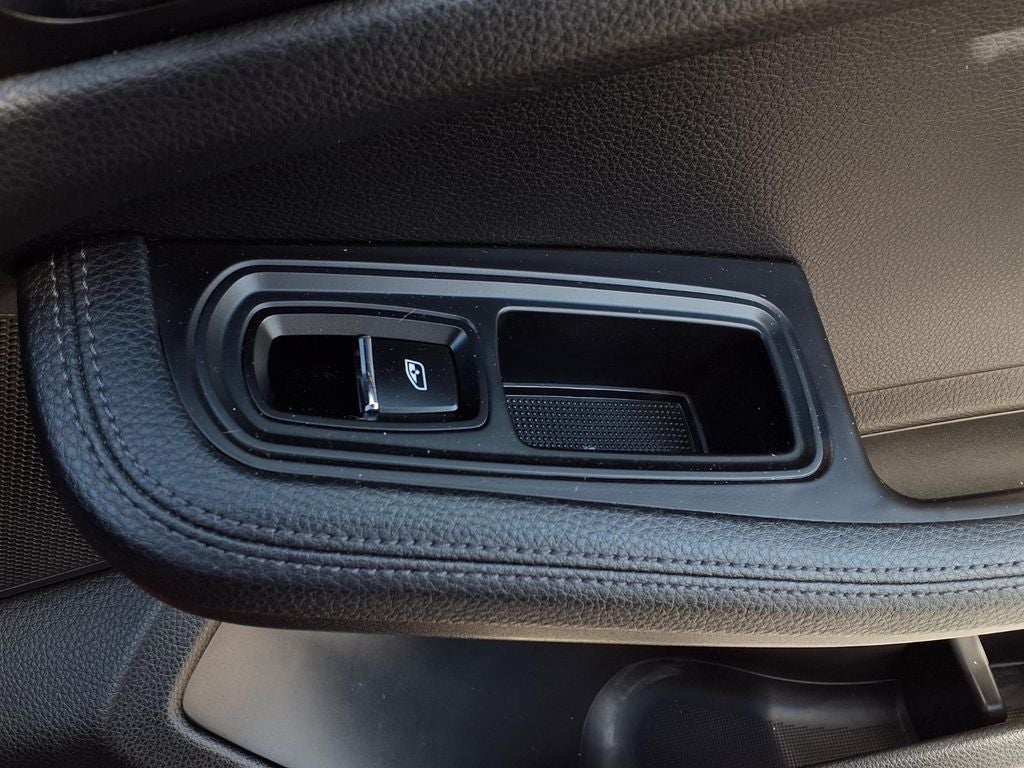 2022 Porsche Macan Base