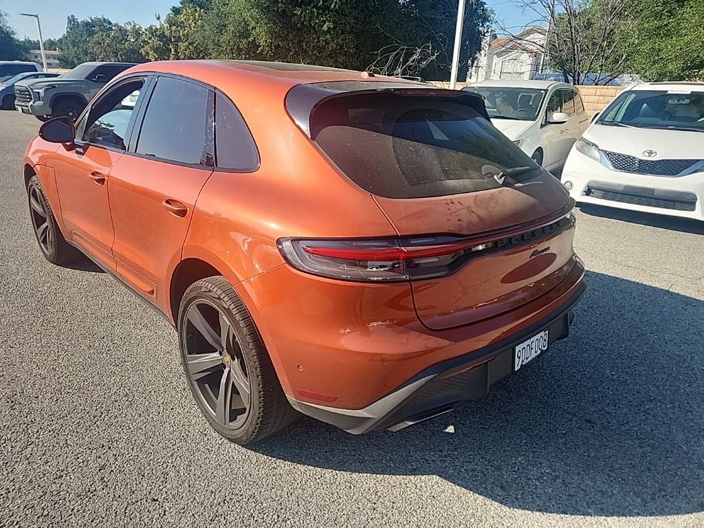 2022 Porsche Macan Base