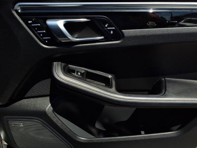2018 Porsche Macan Base