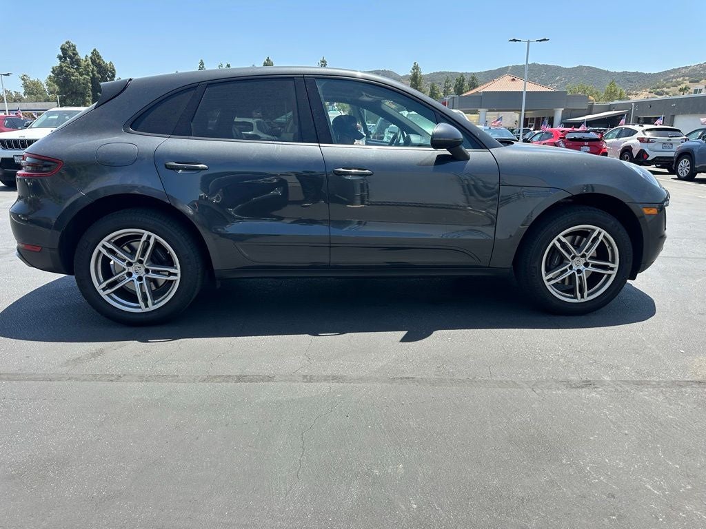 2018 Porsche Macan Base