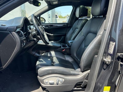 2018 Porsche Macan Base