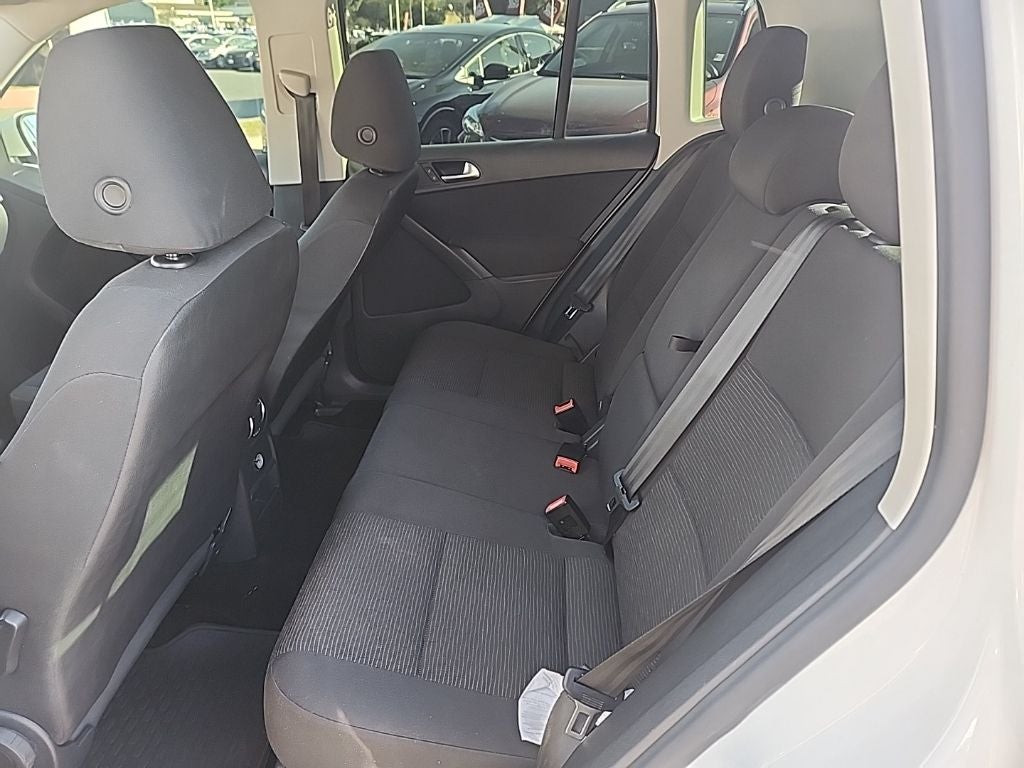 2015 Volkswagen Tiguan S