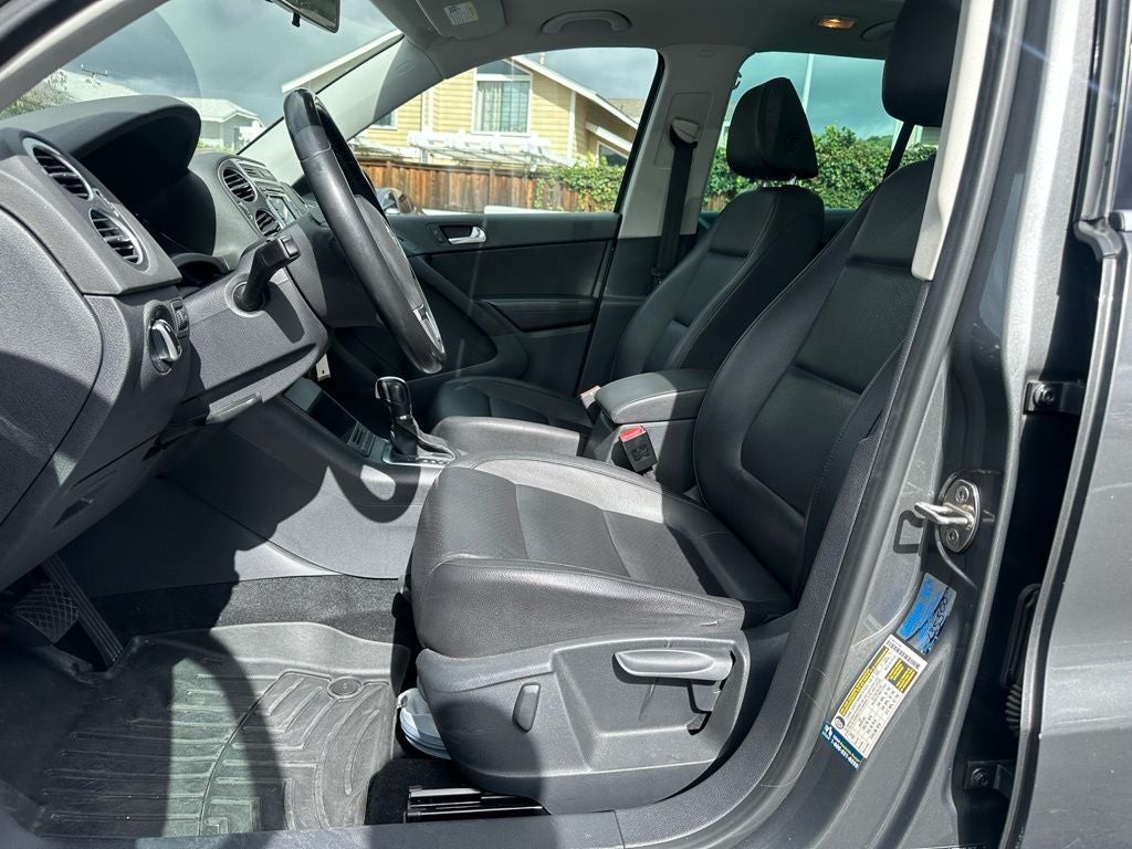 2012 Volkswagen Tiguan Base