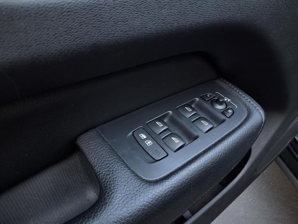 2021 Volvo XC60 T5 Momentum