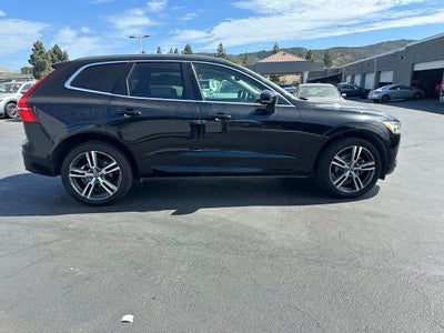 2021 Volvo XC60 T5 Momentum