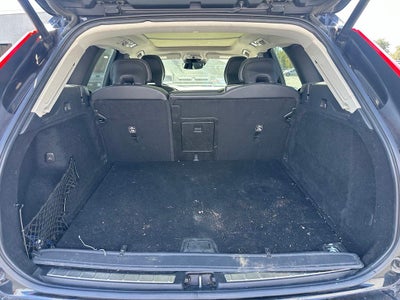 2021 Volvo XC60 T5 Momentum