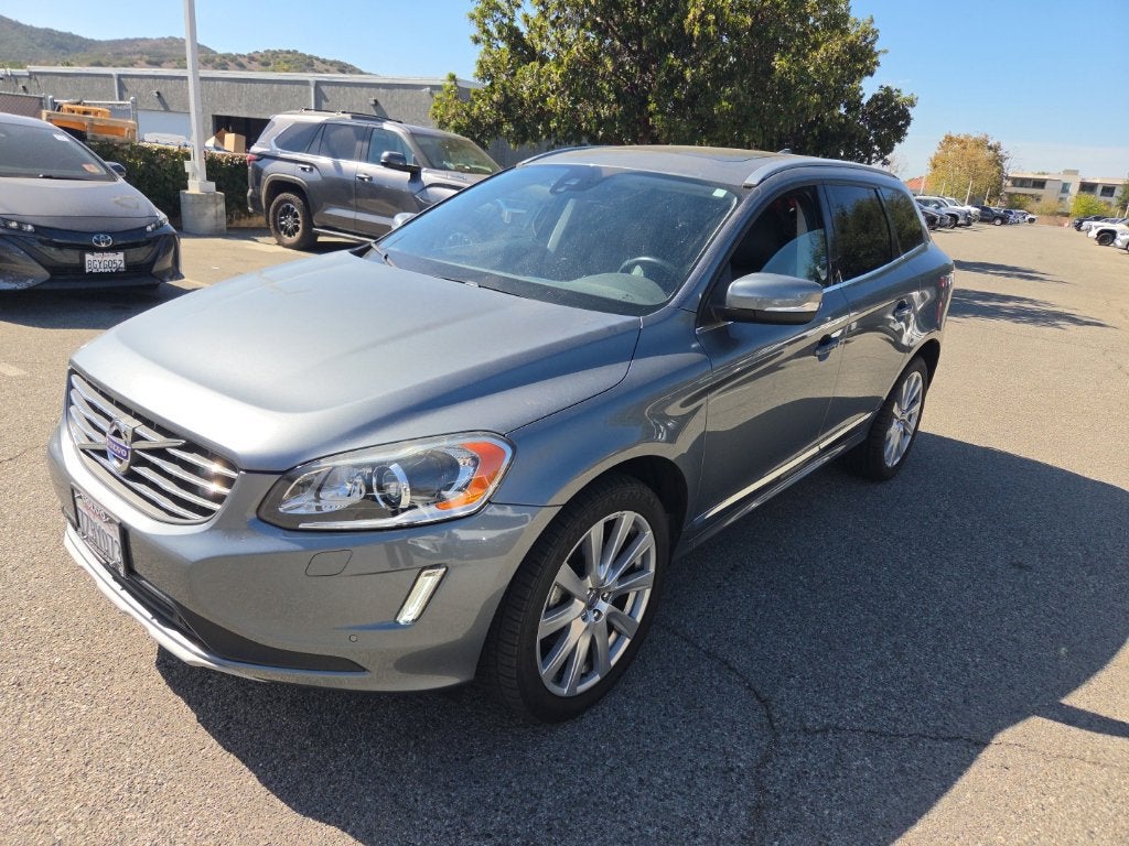 2017 Volvo XC60 T5 Inscription