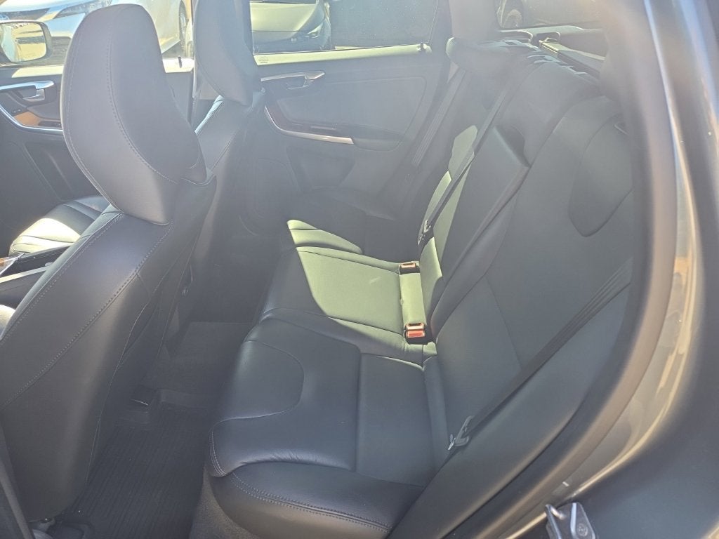 2017 Volvo XC60 T5 Inscription