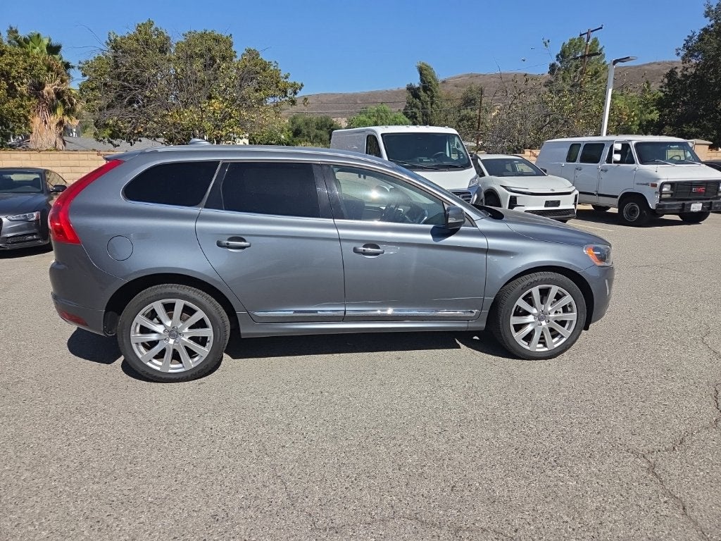 2017 Volvo XC60 T5 Inscription