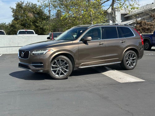 2016 Volvo XC90 T6 Momentum