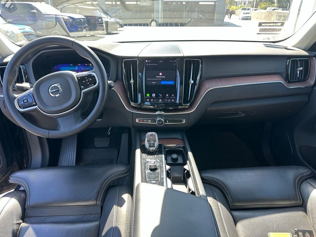 2023 Volvo XC60 Recharge Plug-In Hybrid Ultimate