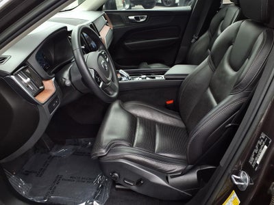 2023 Volvo XC60 Recharge Plug-In Hybrid Ultimate