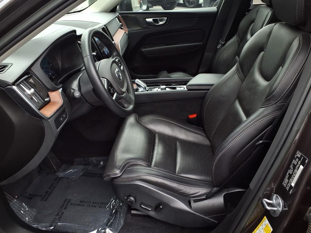 2023 Volvo XC60 Recharge Plug-In Hybrid Ultimate