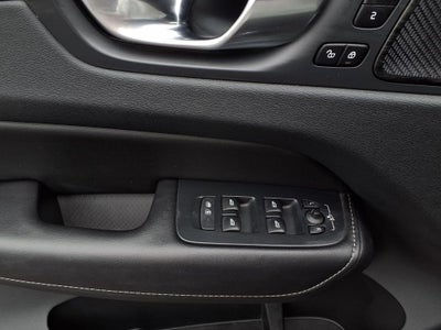 2023 Volvo XC60 Recharge Plug-In Hybrid Ultimate
