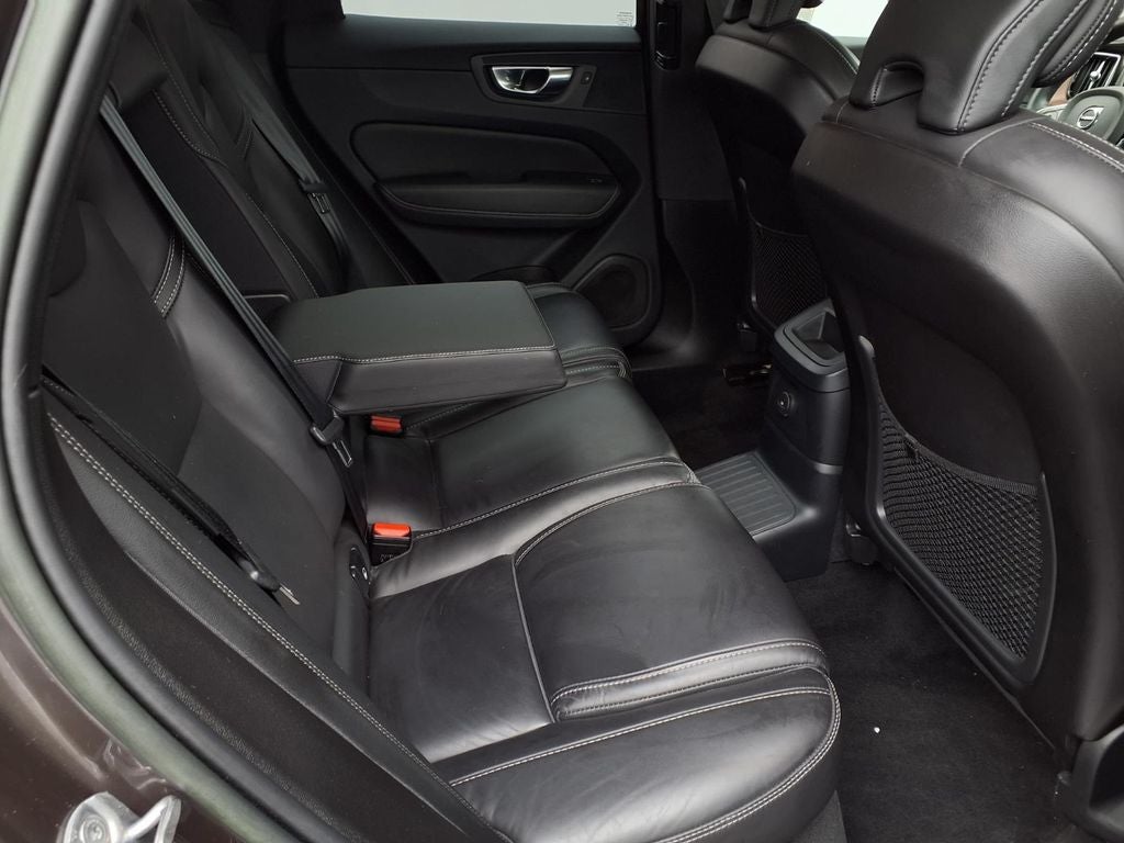 2023 Volvo XC60 Recharge Plug-In Hybrid Ultimate