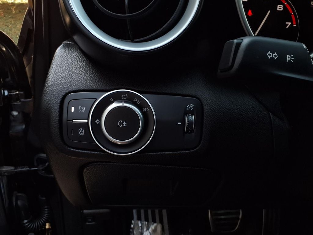 2022 Alfa Romeo Giulia Ti