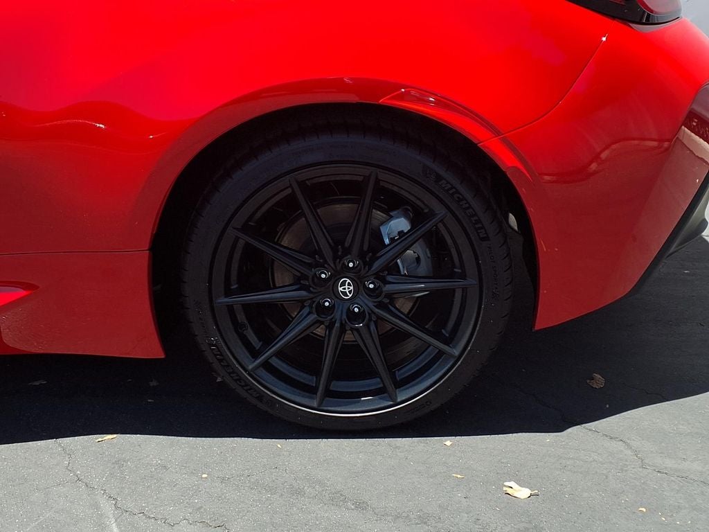 2026 Toyota GR86 Premium MT
