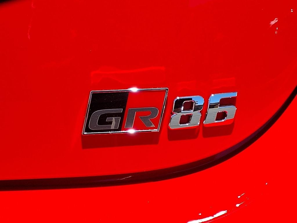 2026 Toyota GR86 Premium MT