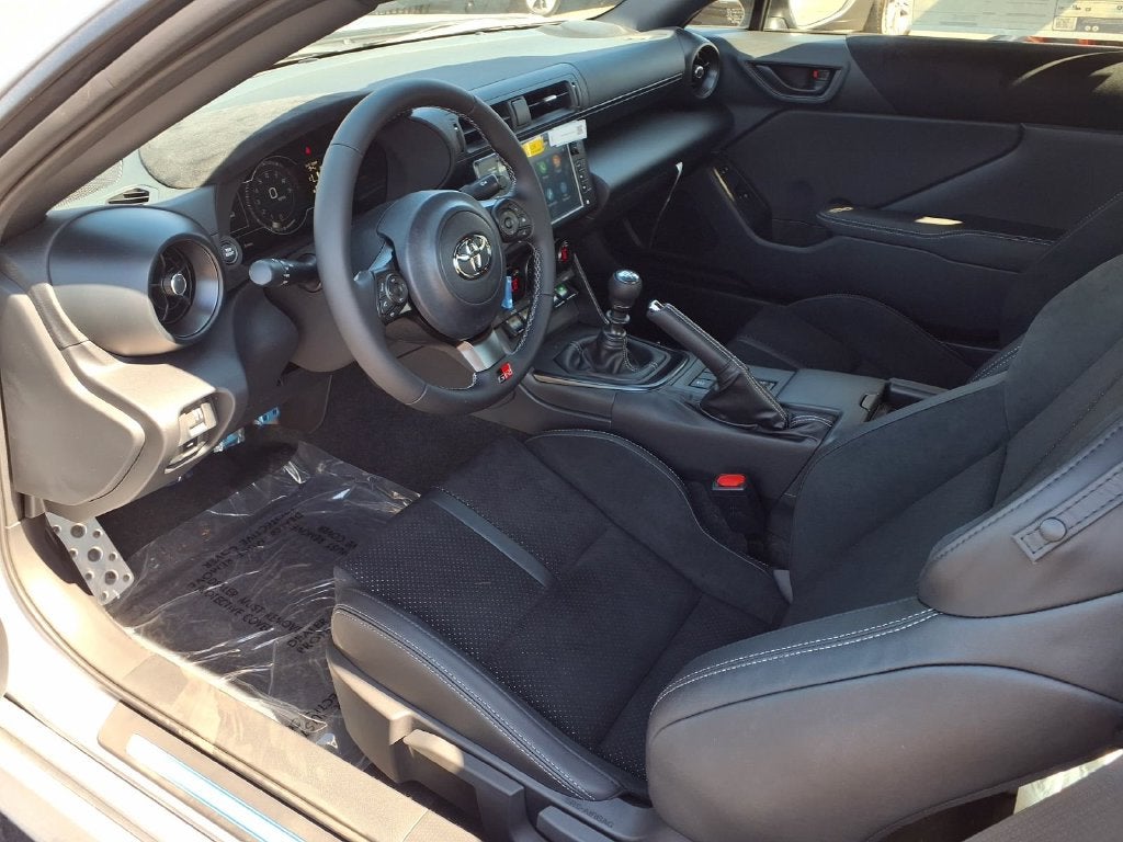 2027 Toyota GR86 Premium MT