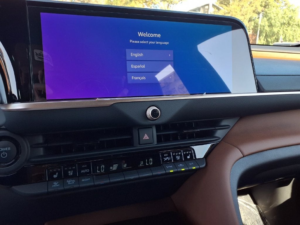 2026 Toyota Toyota Crown Signia Limited