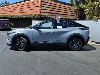 2026 Toyota C-HR XSE